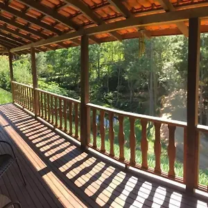 Alojamento de Turismo Selvagem Bergen Huetten, Rio Fortuna